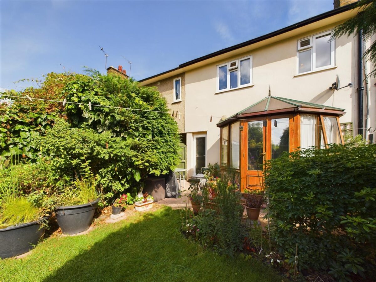 De Quincey Road, London