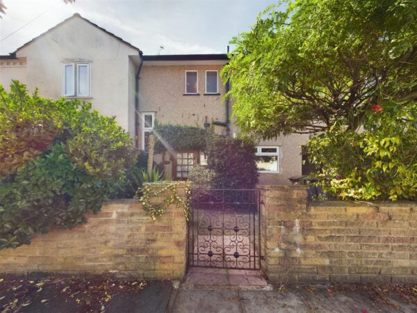 De Quincey Road, London