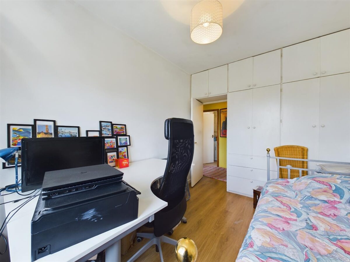 De Quincey Road, London