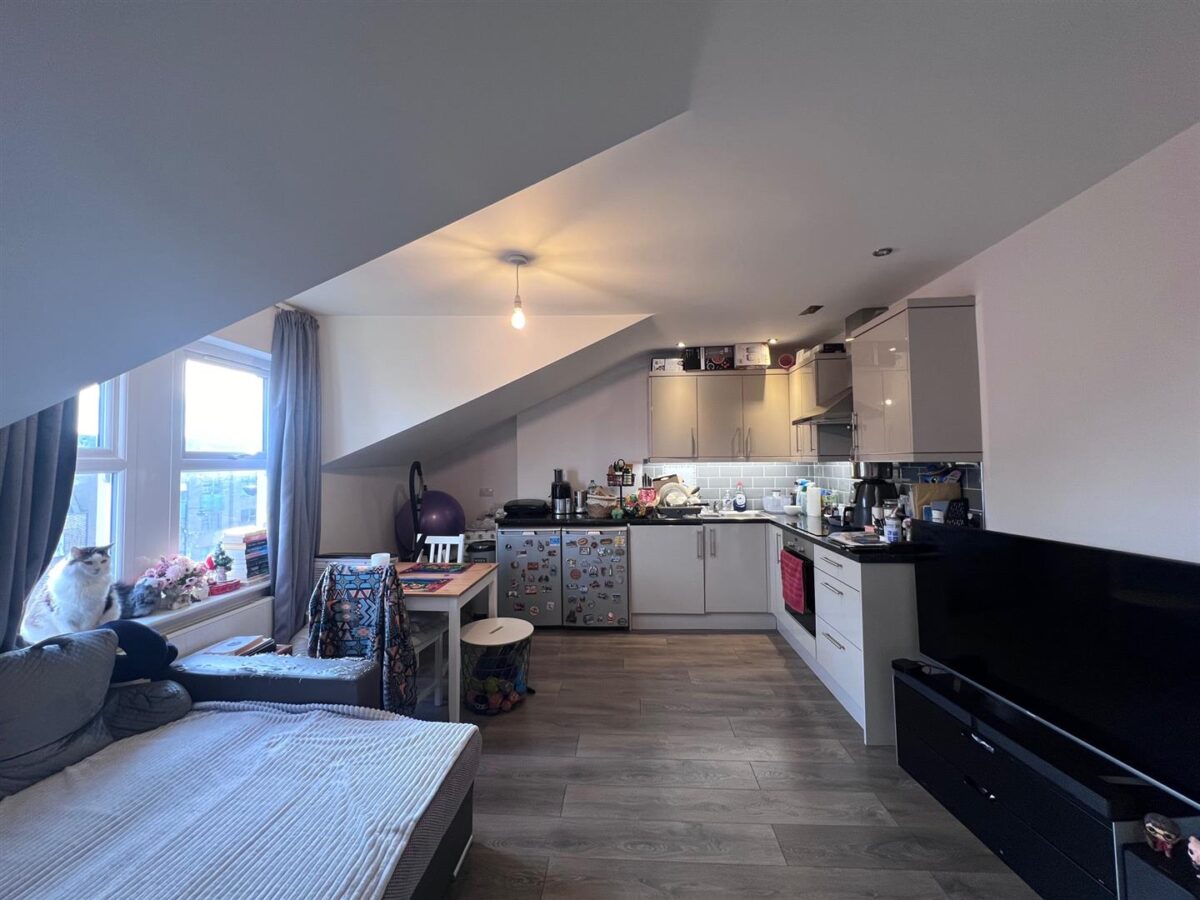 Cedar Road, London