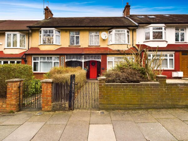 Downhills Park Road, London