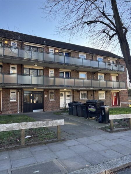 Albert Road, London