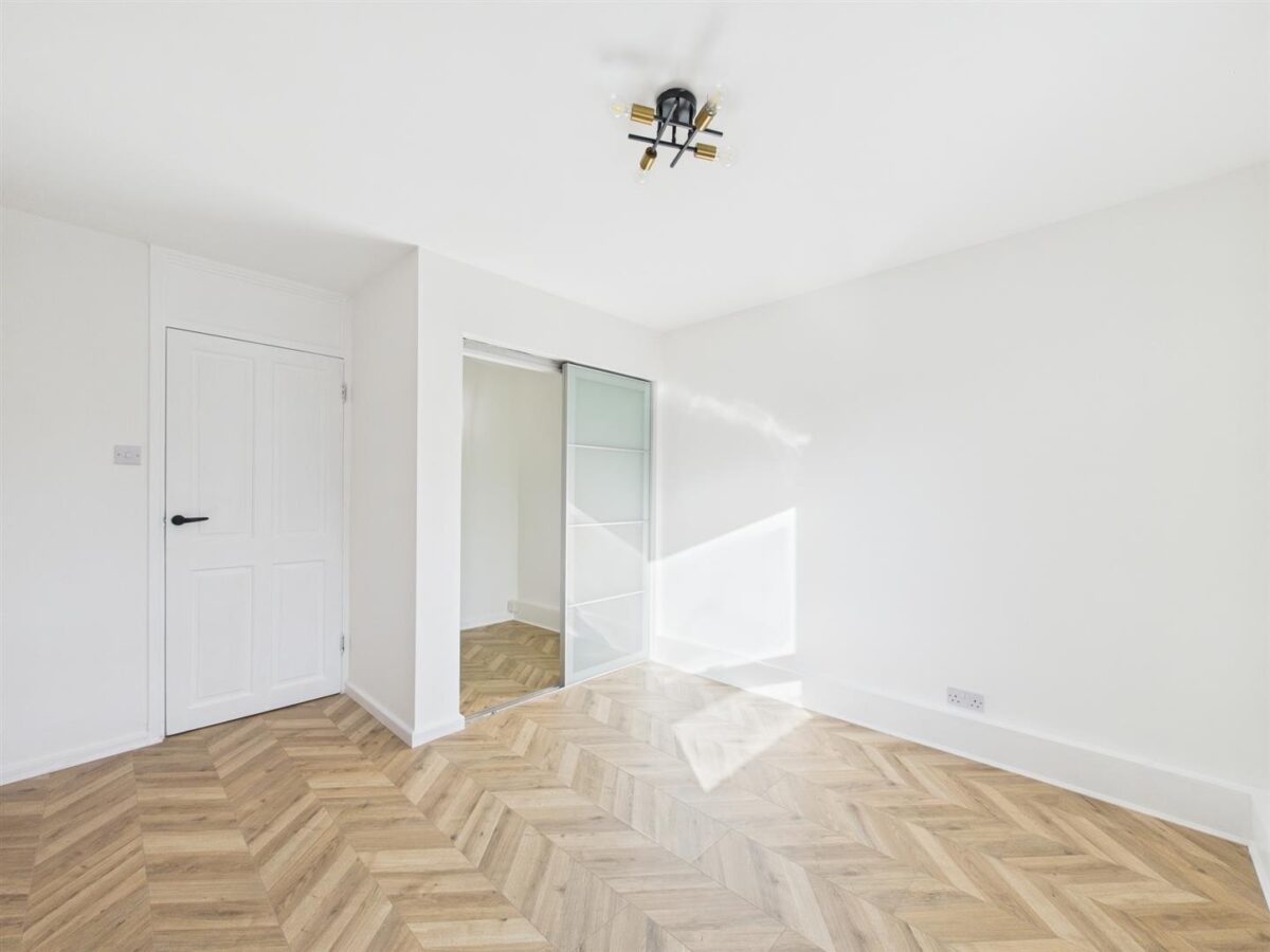Albert Road, London