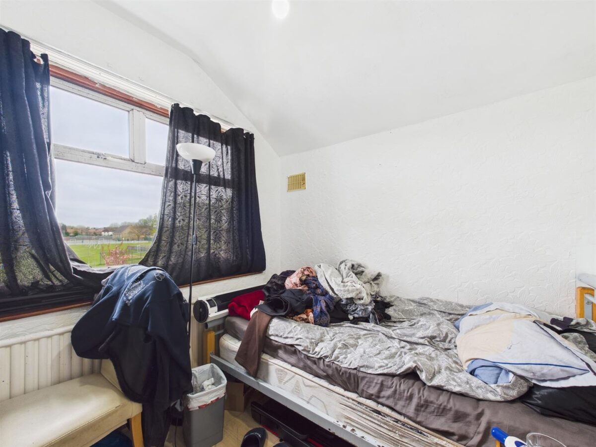 Westerham Avenue, London