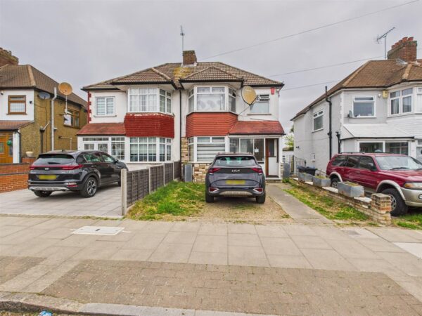 Westerham Avenue, London
