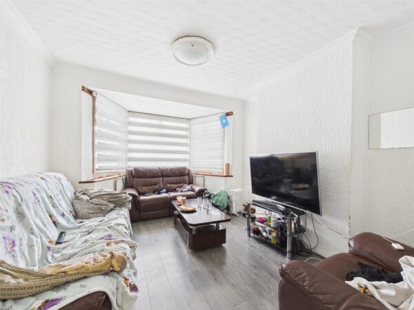 Westerham Avenue, London