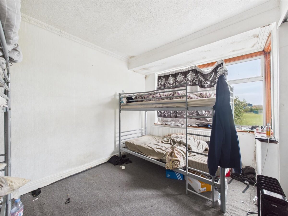 Westerham Avenue, London