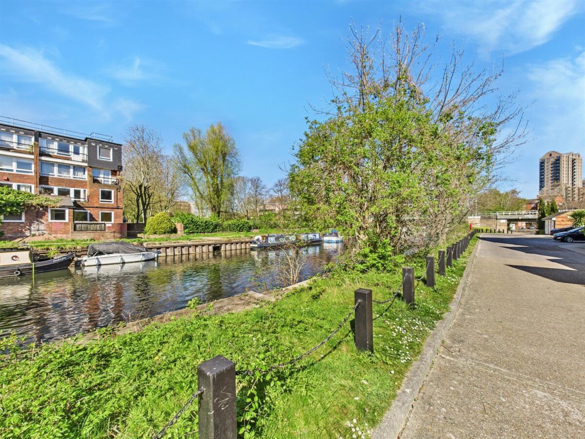 Bream Close, London