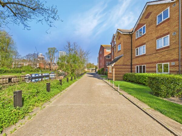 Bream Close, London