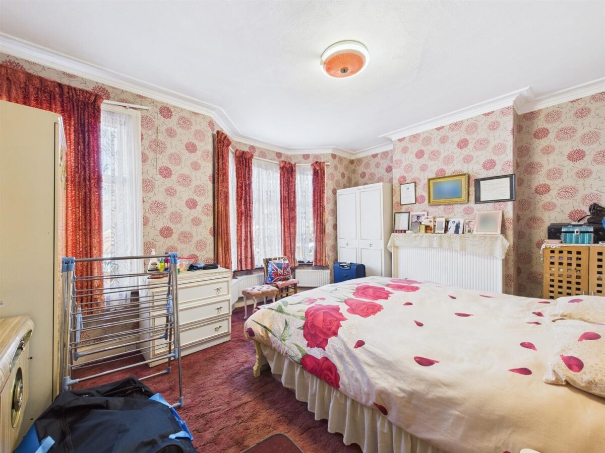Moorefield Road, London