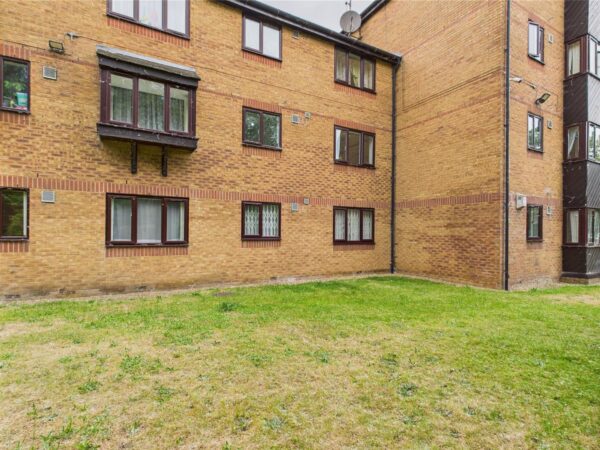 Bream Close, London