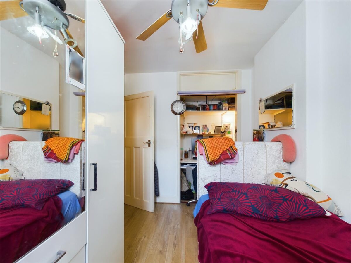 Richmond Grove, London