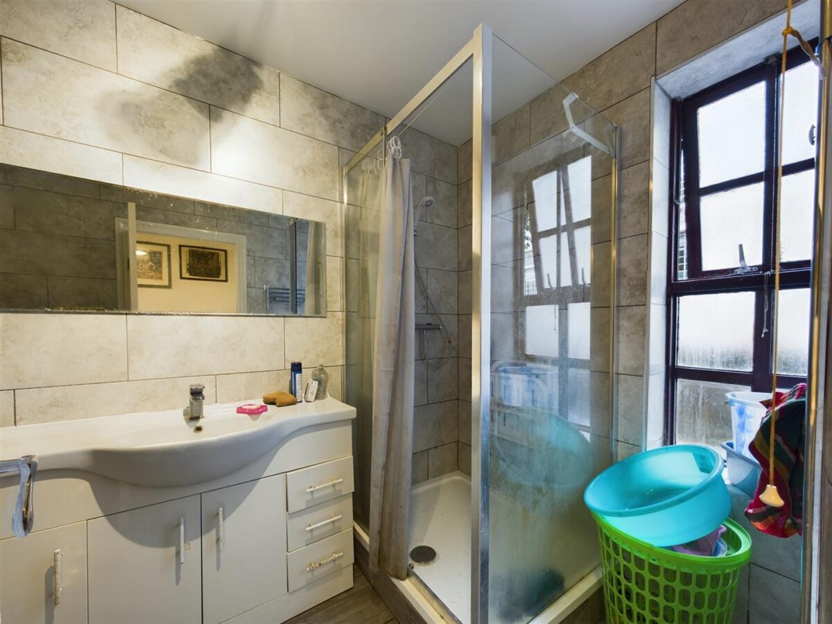 Richmond Grove, London
