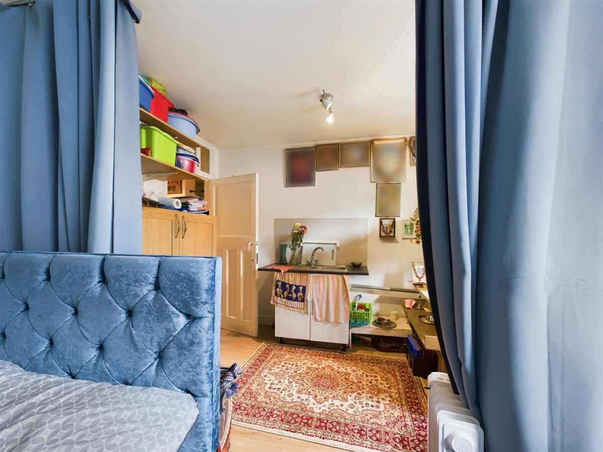 Richmond Grove, London
