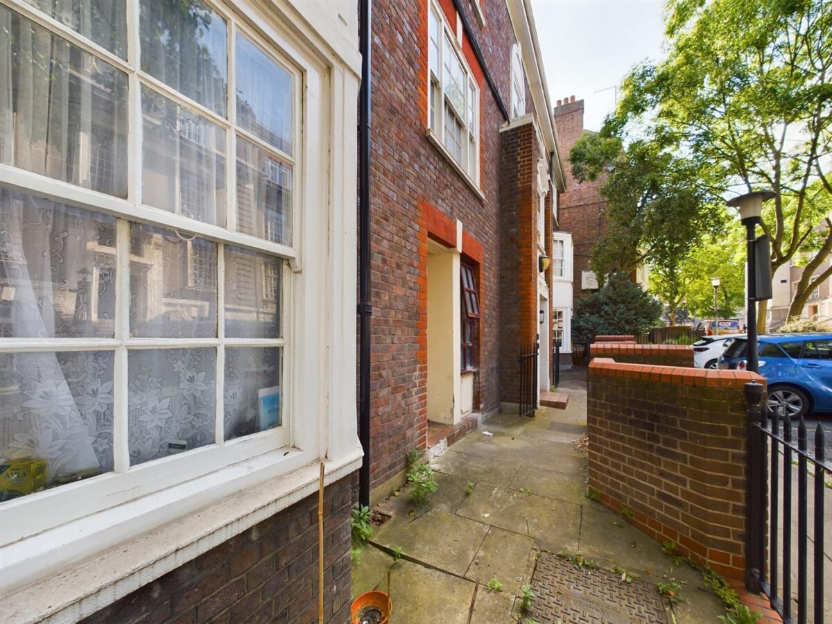 Richmond Grove, London