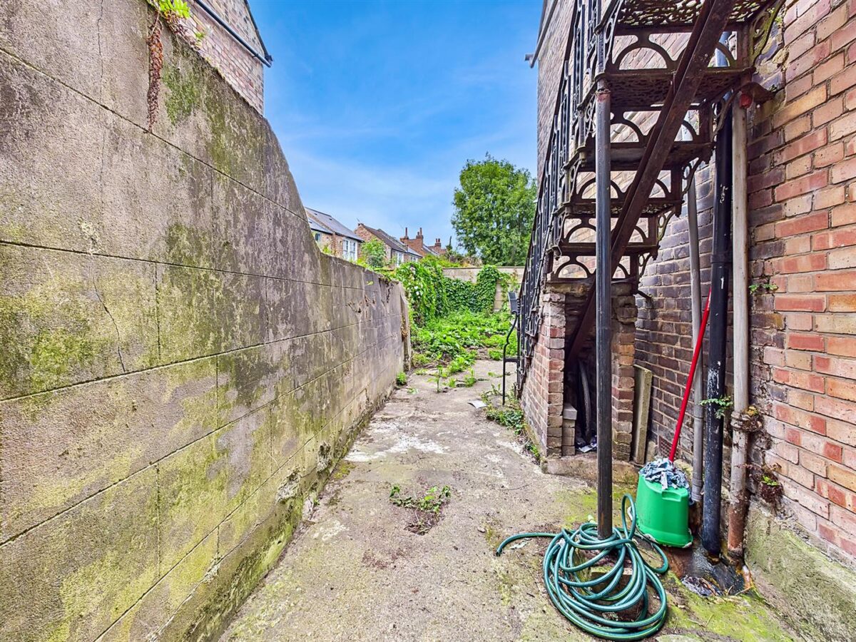 Northwold Road, London