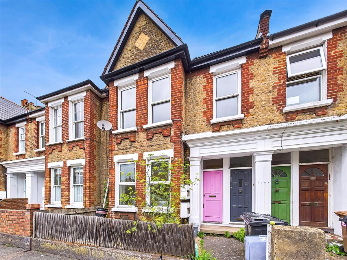 Northwold Road, London