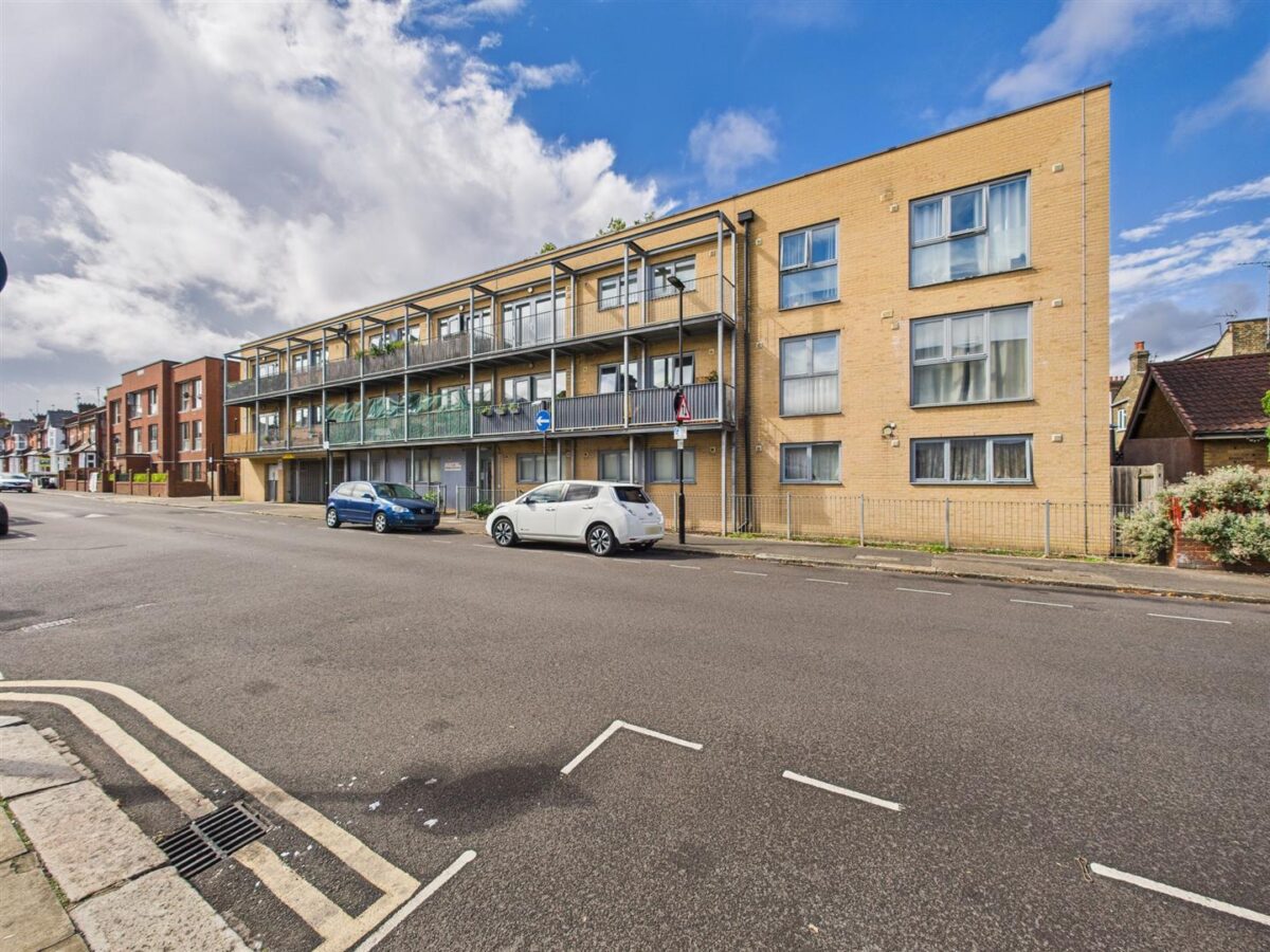 Cornwall Road, London