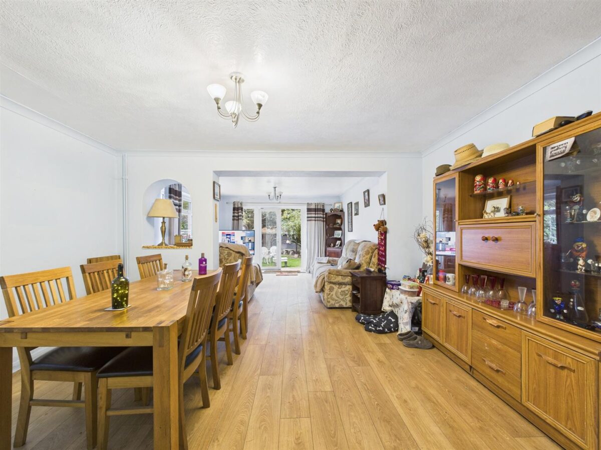 Pentrich Avenue, Enfield