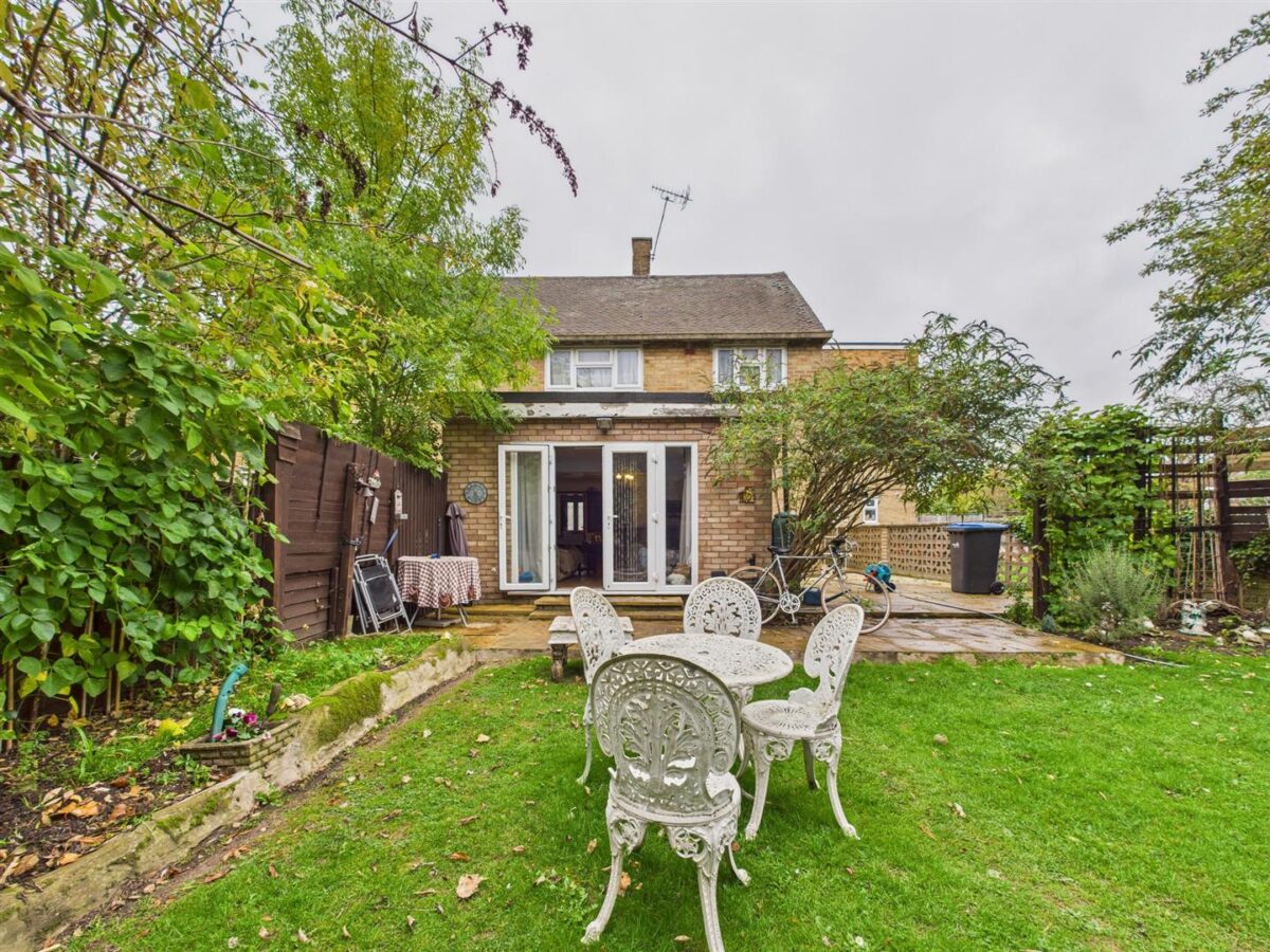 Pentrich Avenue, Enfield