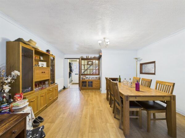 Pentrich Avenue, Enfield