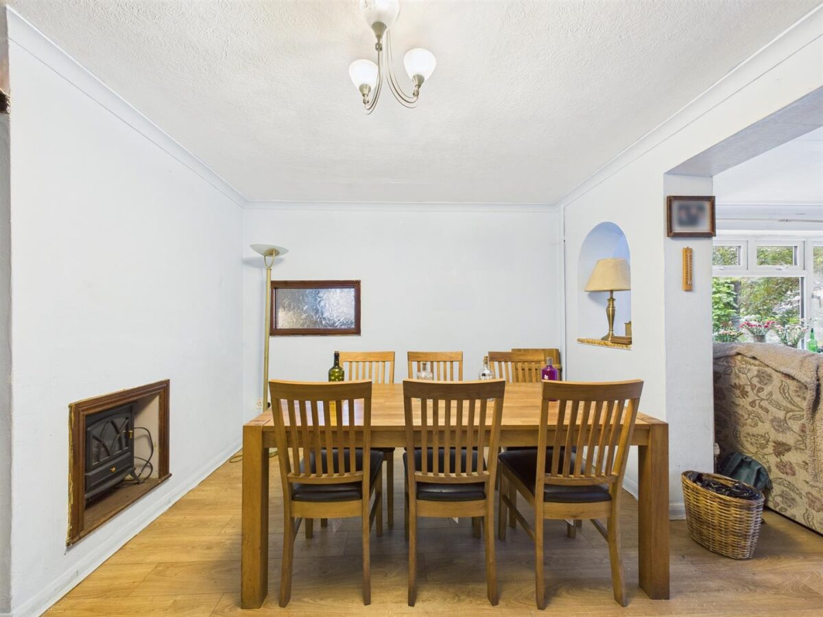 Pentrich Avenue, Enfield