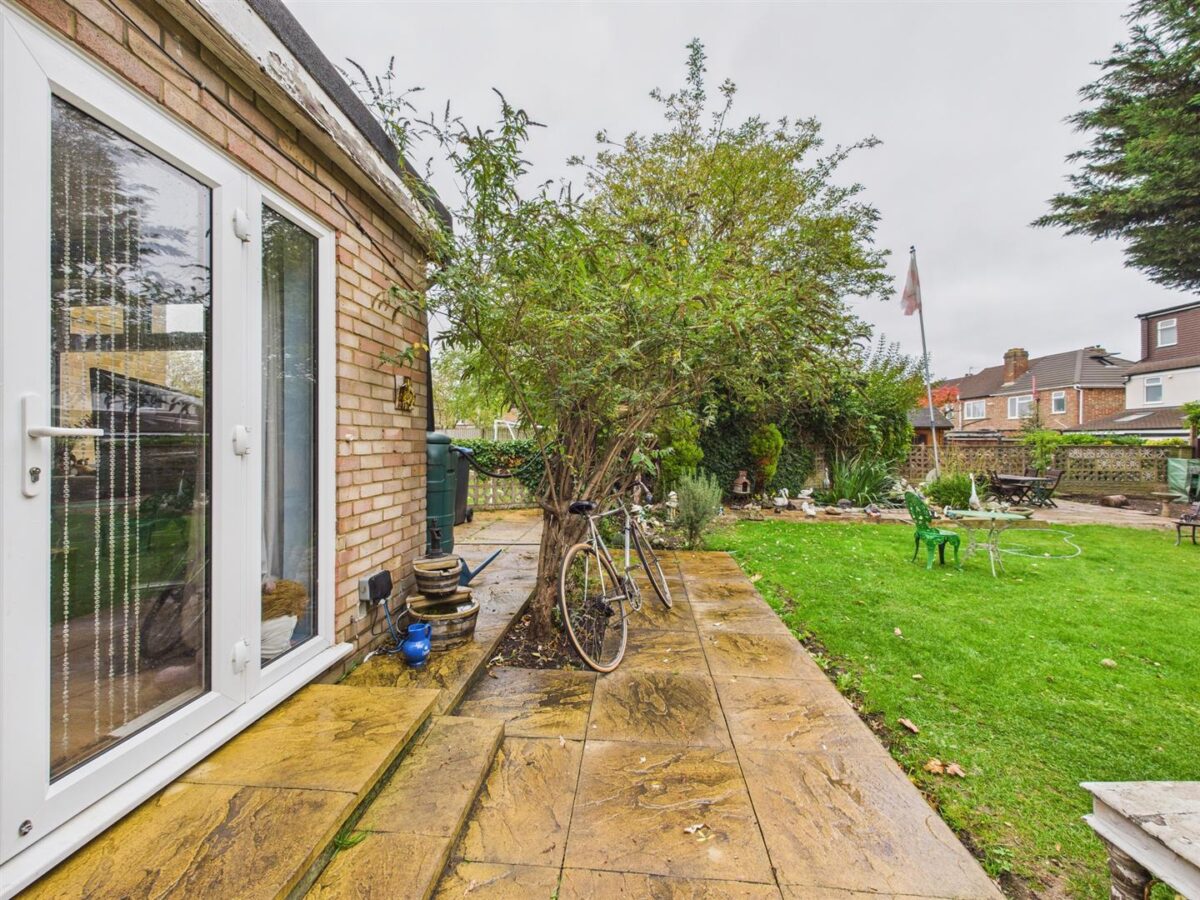 Pentrich Avenue, Enfield