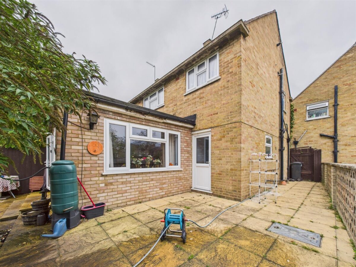 Pentrich Avenue, Enfield