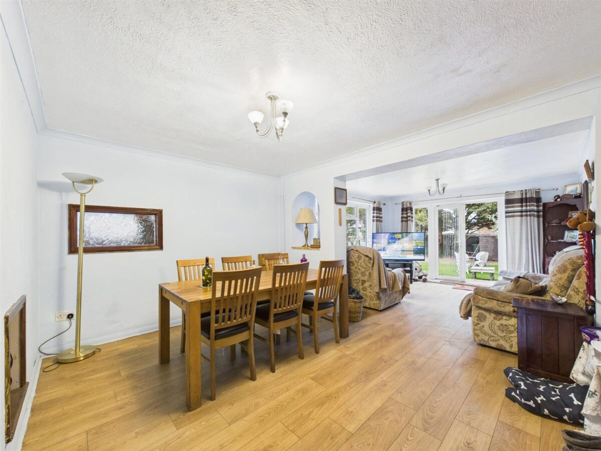 Pentrich Avenue, Enfield