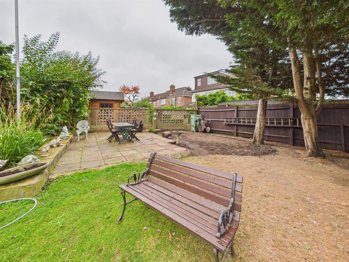 Pentrich Avenue, Enfield