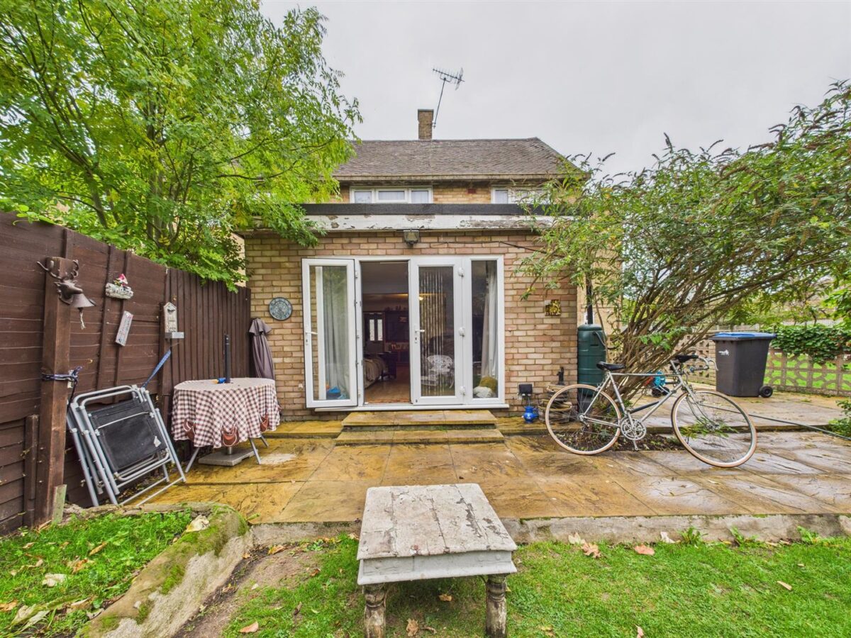 Pentrich Avenue, Enfield