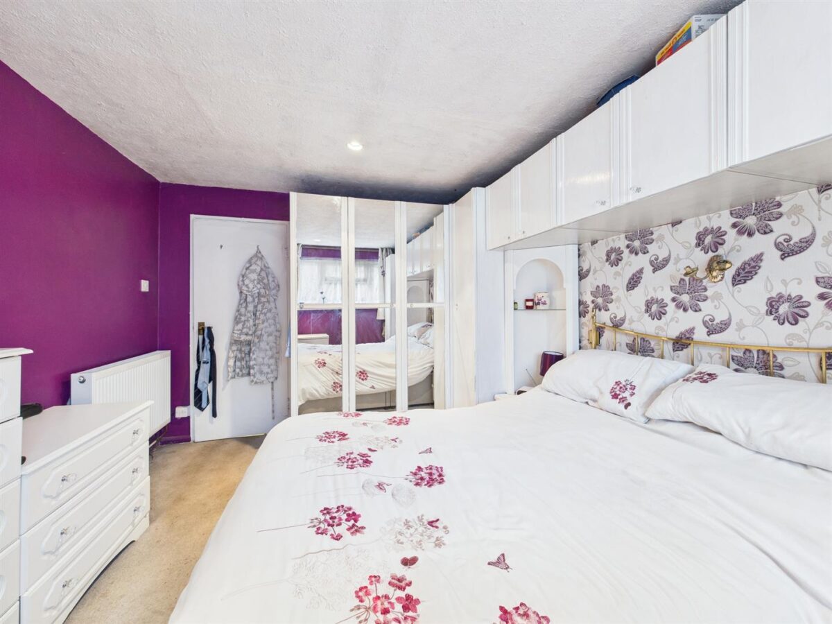 Pentrich Avenue, Enfield