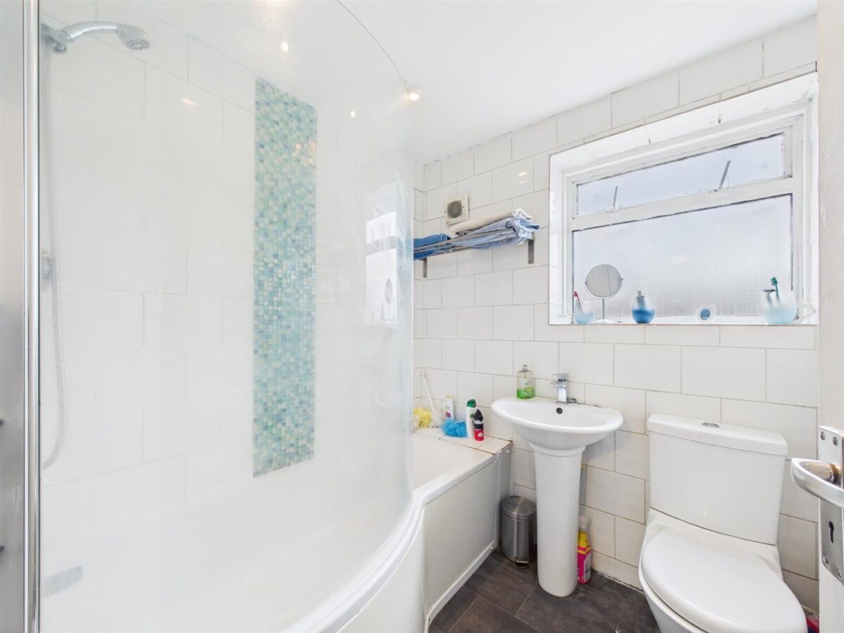 Pentrich Avenue, Enfield