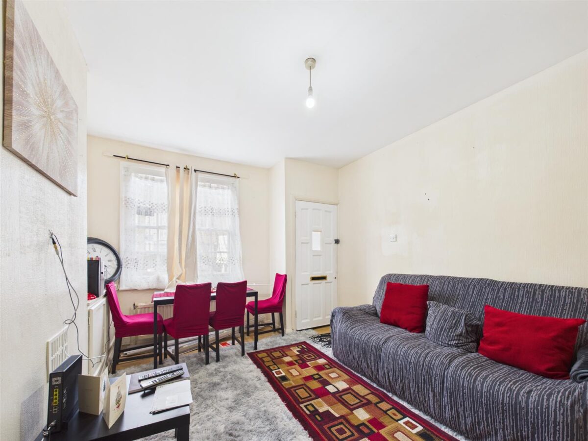 Cumberton Road, London