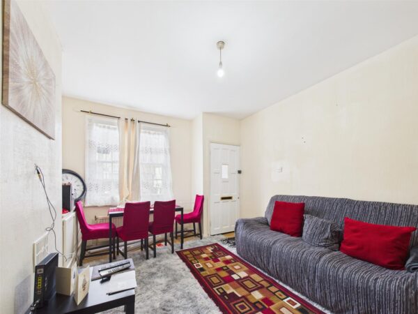 Cumberton Road, London