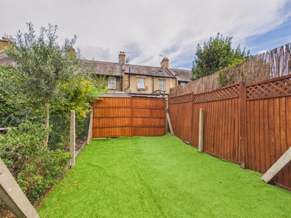 Cumberton Road, London
