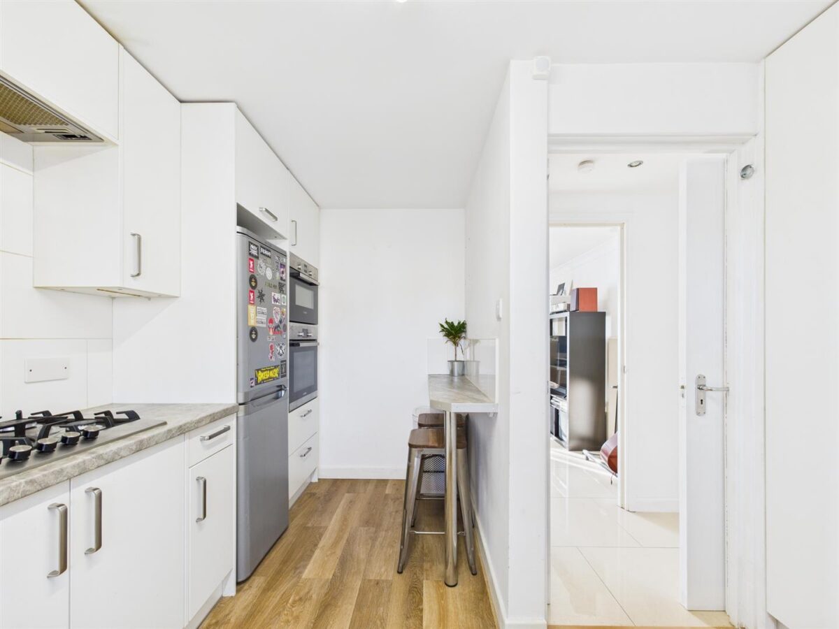 Victoria Crescent, London