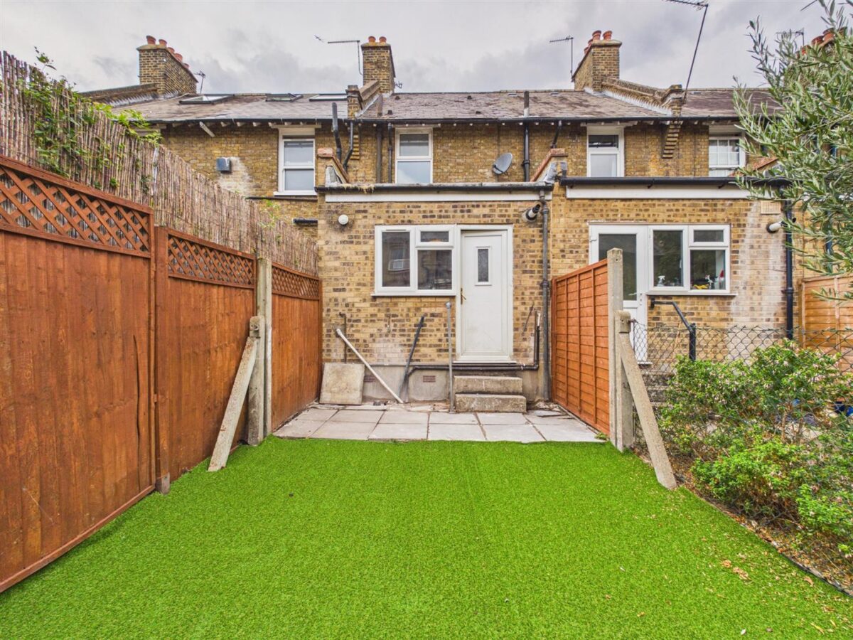 Cumberton Road, London