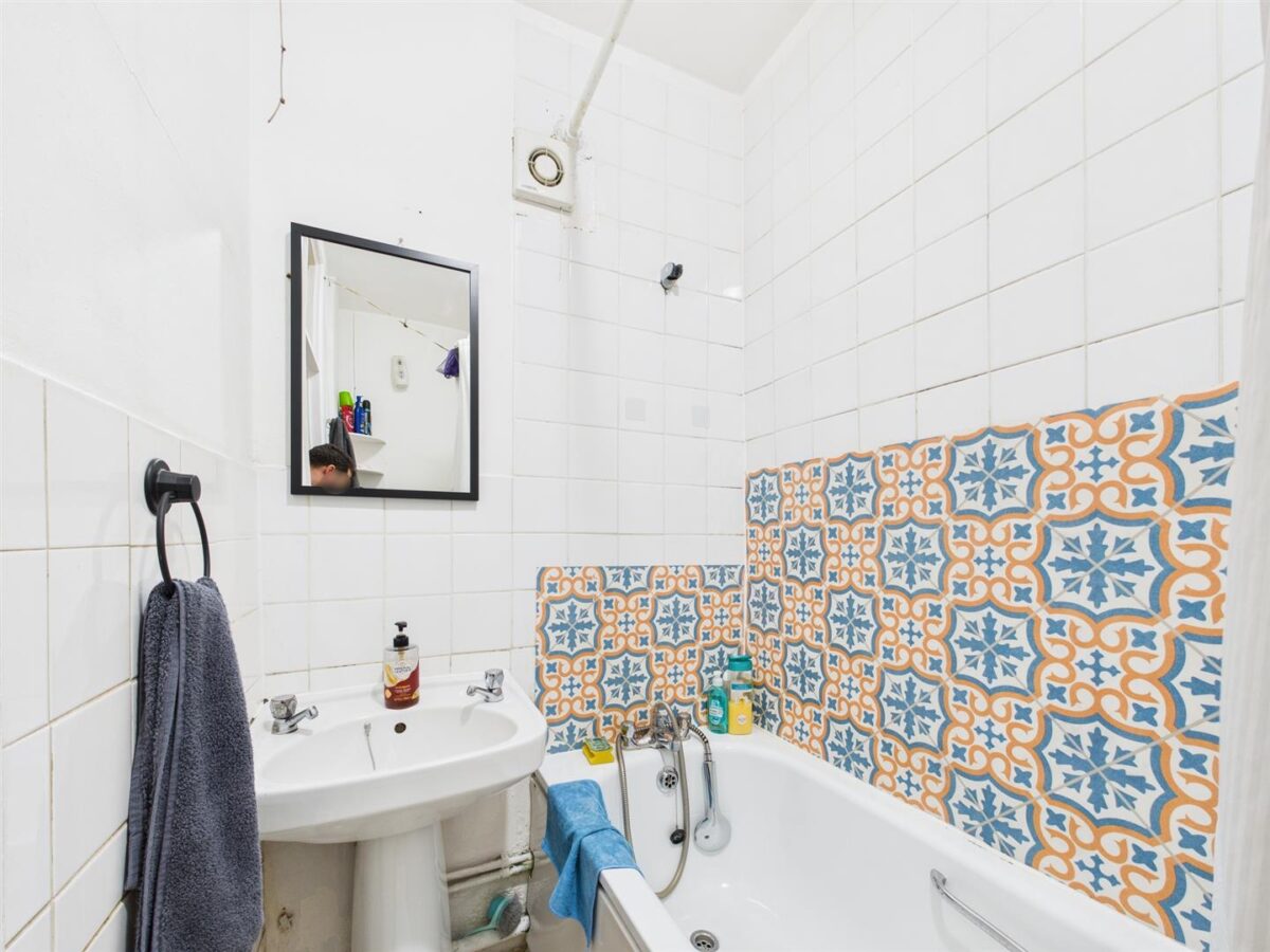 Cumberton Road, London