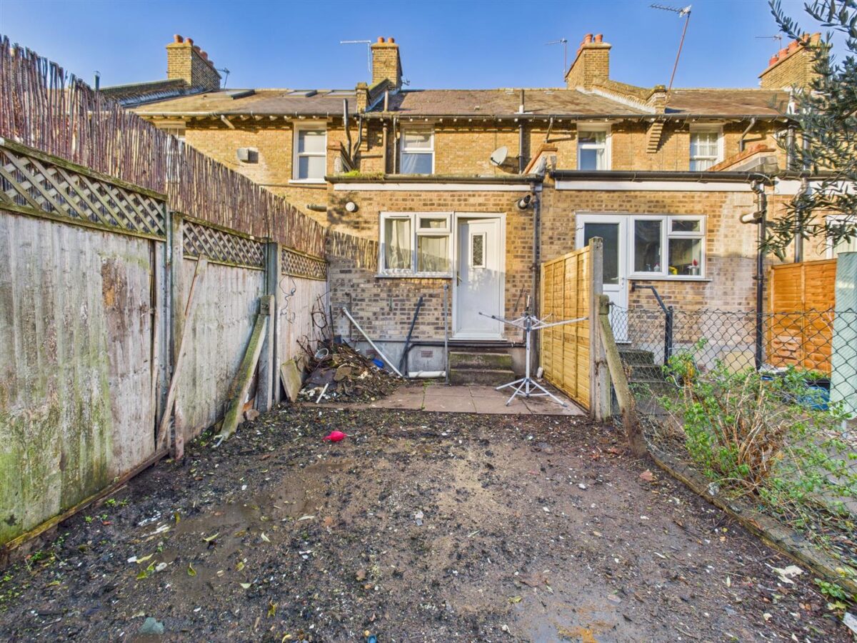 Cumberton Road, London