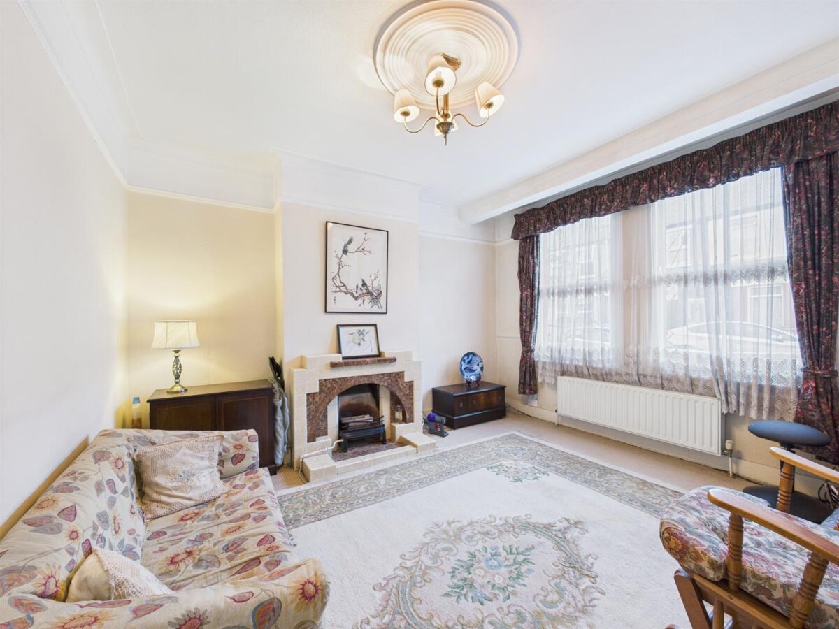 Rosebery Avenue, London