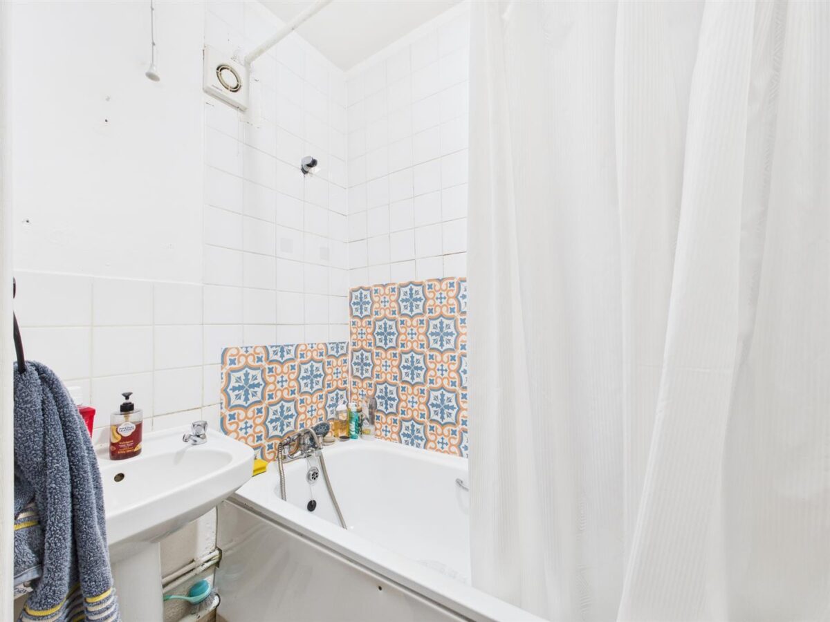 Cumberton Road, London