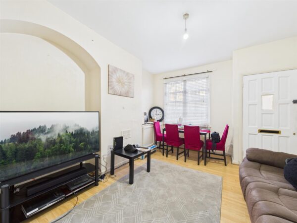 Cumberton Road, London