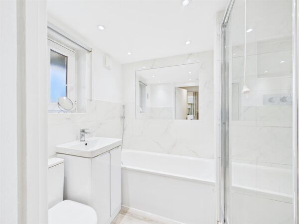 Victoria Crescent, London