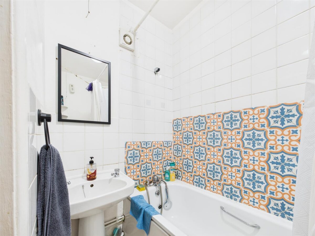 Cumberton Road, London