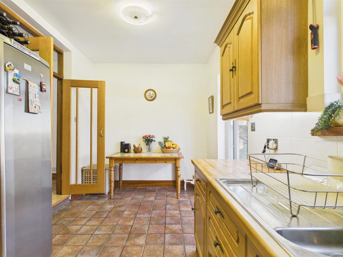 Higham Road, Tottenham, London