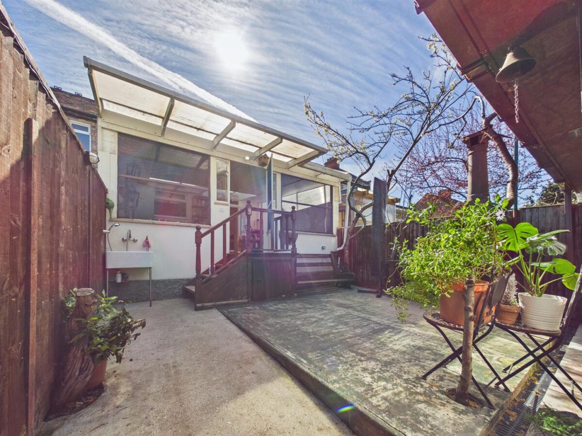 Higham Road, Tottenham, London