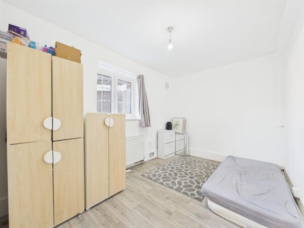 Lynmouth Road, London