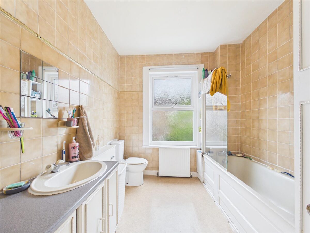 Cissbury Road, London