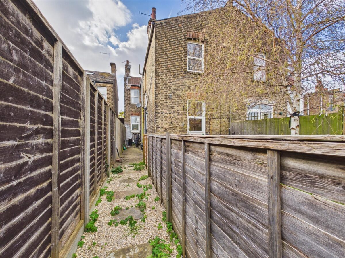 Shelbourne Road, London